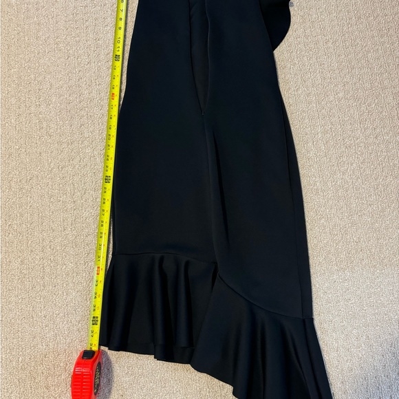 Black Dress - Picture 4 of 6